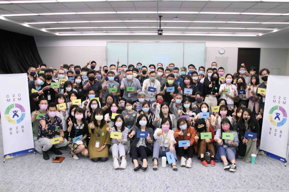 友達提供全球及集團輪調機會，支持同仁持續進修學習，致力為專業人才打造友善多元的職場環境