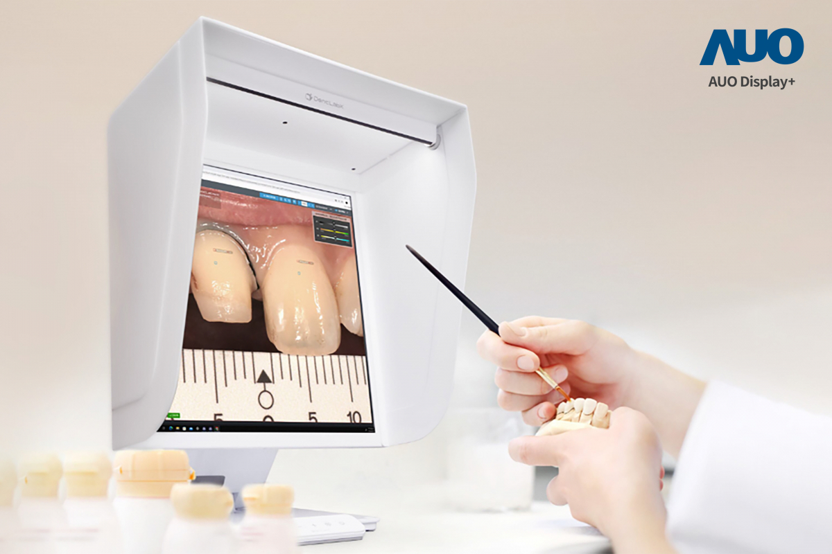 達擎智慧牙科比色解決方案獲得2025智慧顯示應用大賞之智慧醫療獎，透過獨家色彩還原運算及AI技術，以搭載友達A.R.T.先進抗反光顯示器，擬真還原影像，提升假牙製作效率並大幅降低重製率